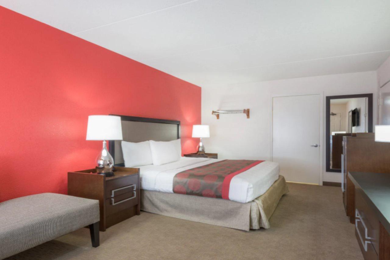 รามาดา บาย วินด์แฮม แอลบูเคอร์คี แอร์พอร์ต Hotel ภายนอก รูปภาพ