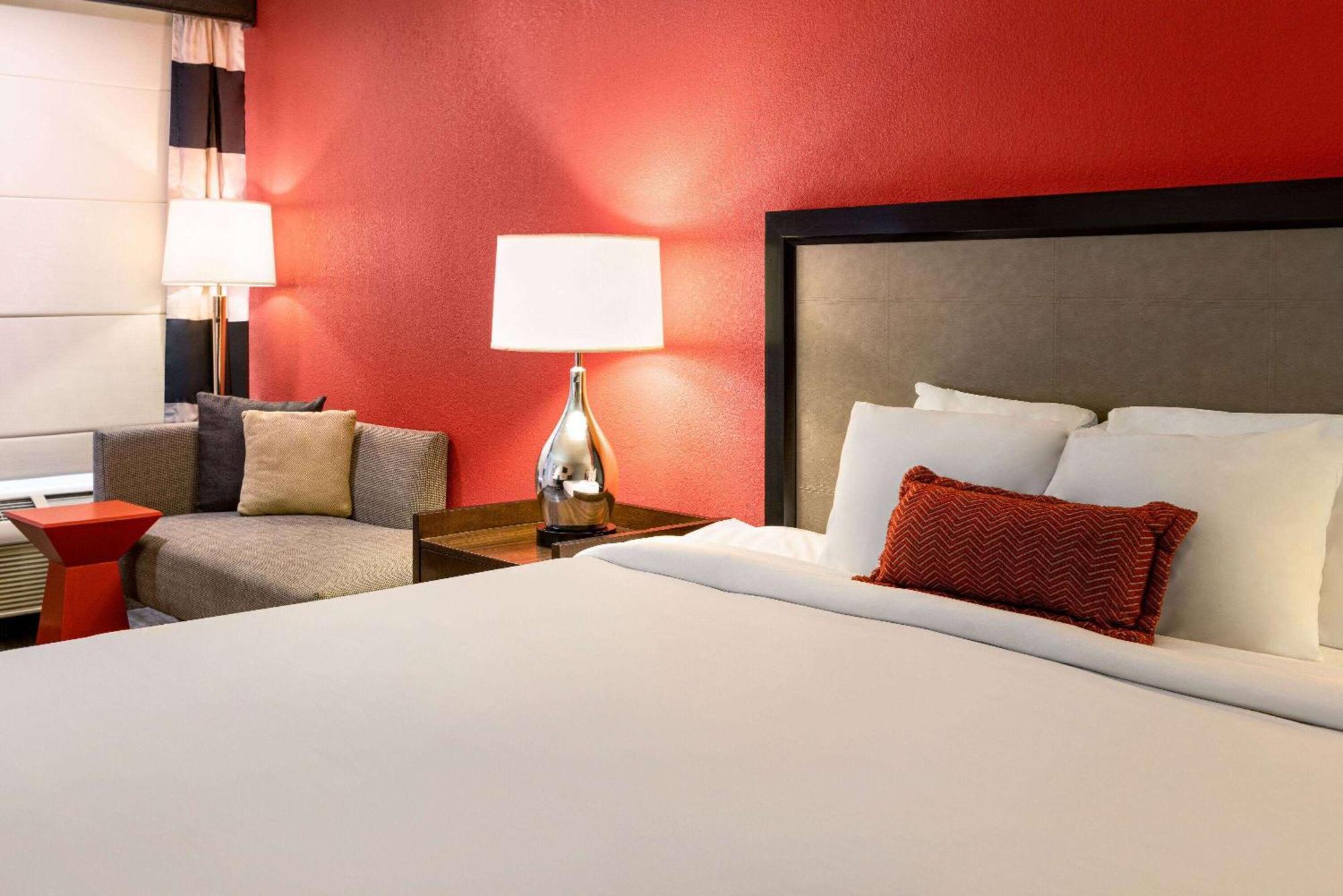 รามาดา บาย วินด์แฮม แอลบูเคอร์คี แอร์พอร์ต Hotel ภายนอก รูปภาพ