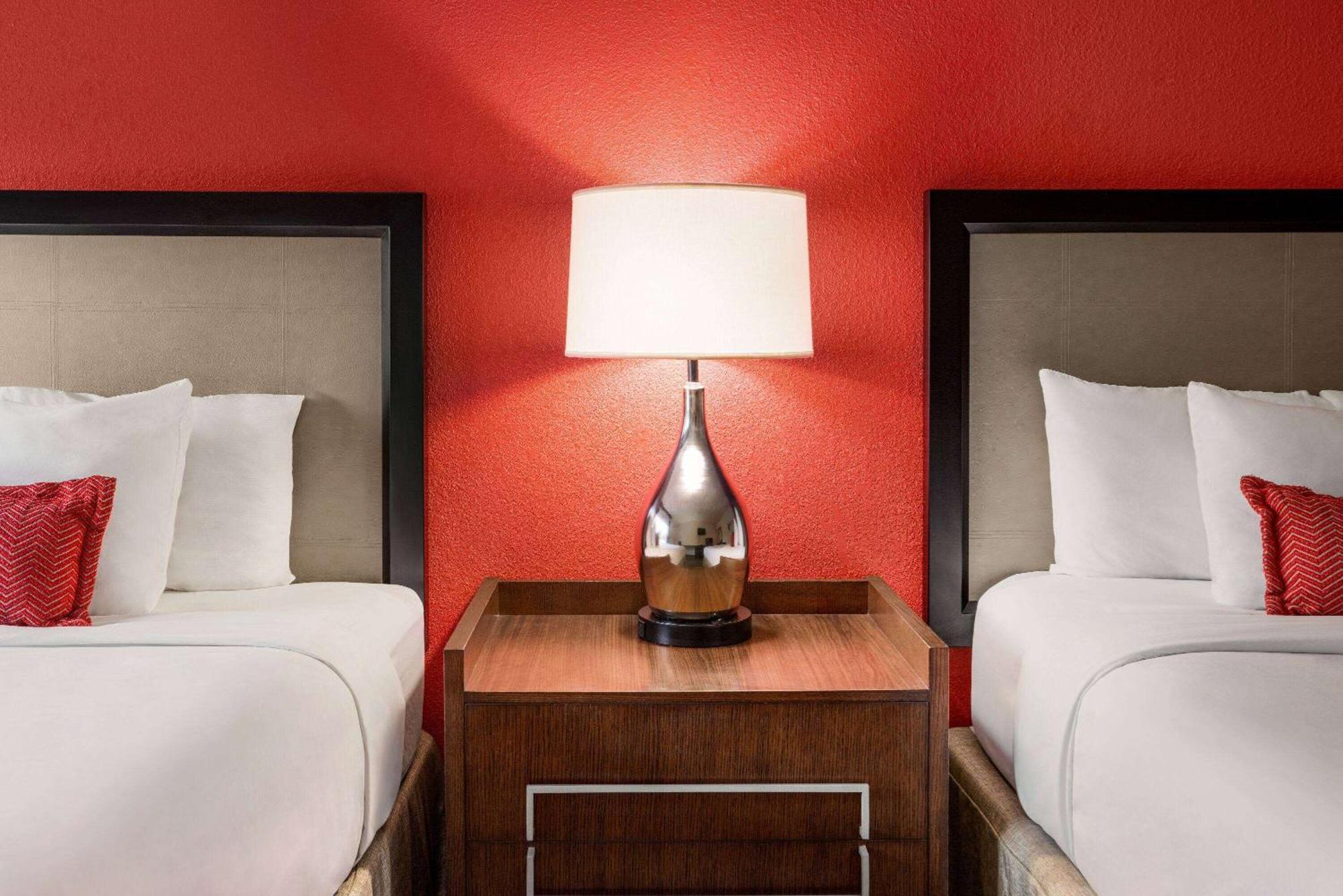 รามาดา บาย วินด์แฮม แอลบูเคอร์คี แอร์พอร์ต Hotel ภายนอก รูปภาพ