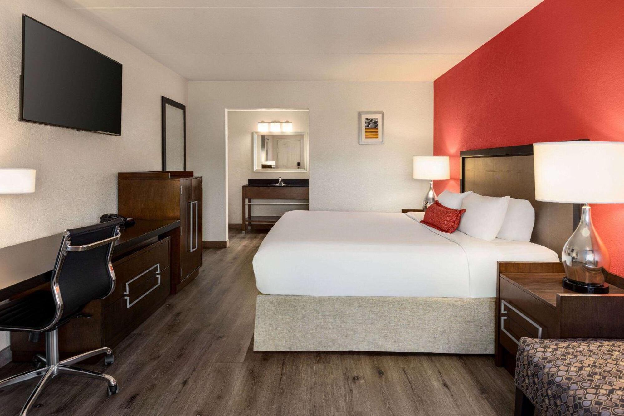 รามาดา บาย วินด์แฮม แอลบูเคอร์คี แอร์พอร์ต Hotel ภายนอก รูปภาพ