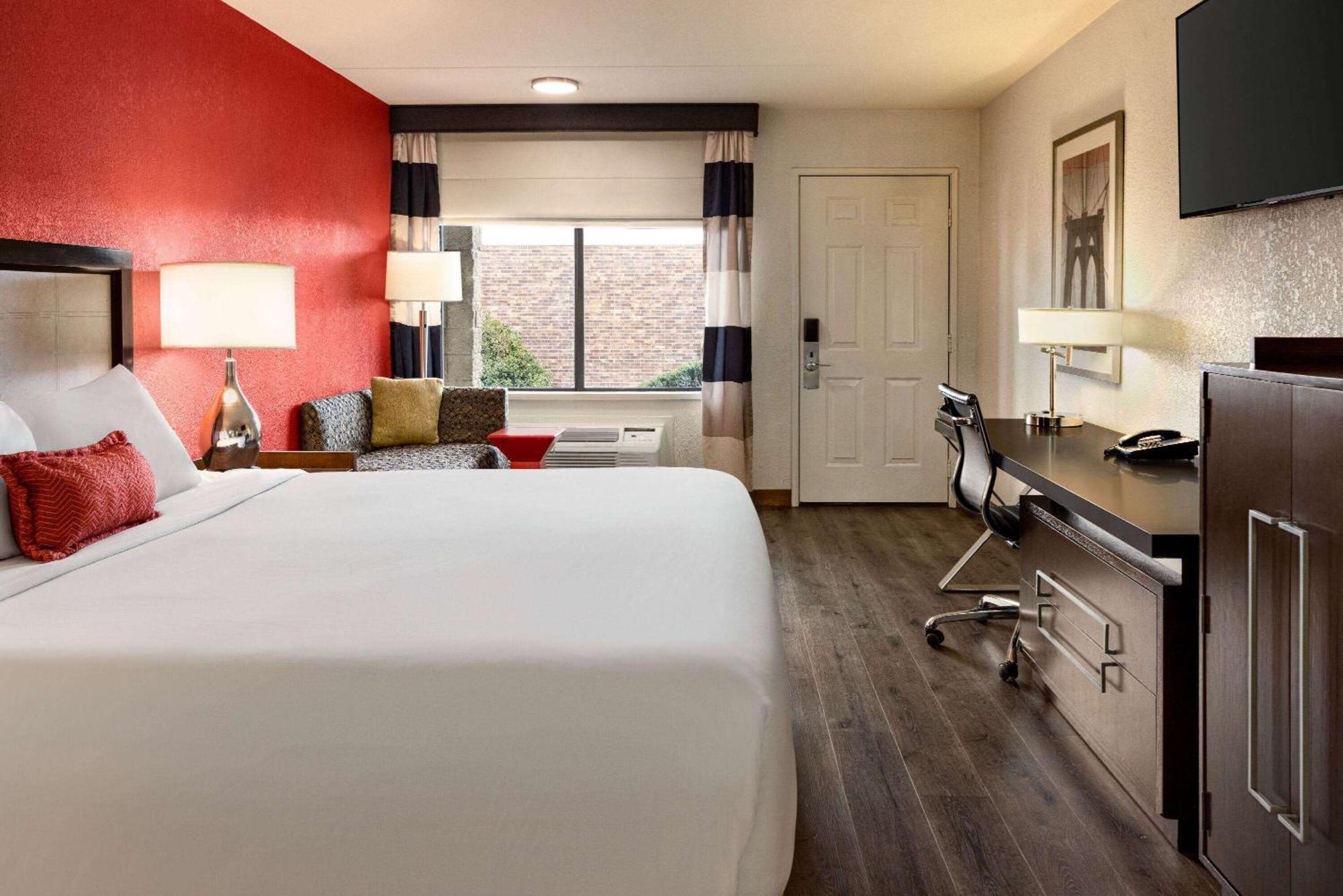 รามาดา บาย วินด์แฮม แอลบูเคอร์คี แอร์พอร์ต Hotel ภายนอก รูปภาพ
